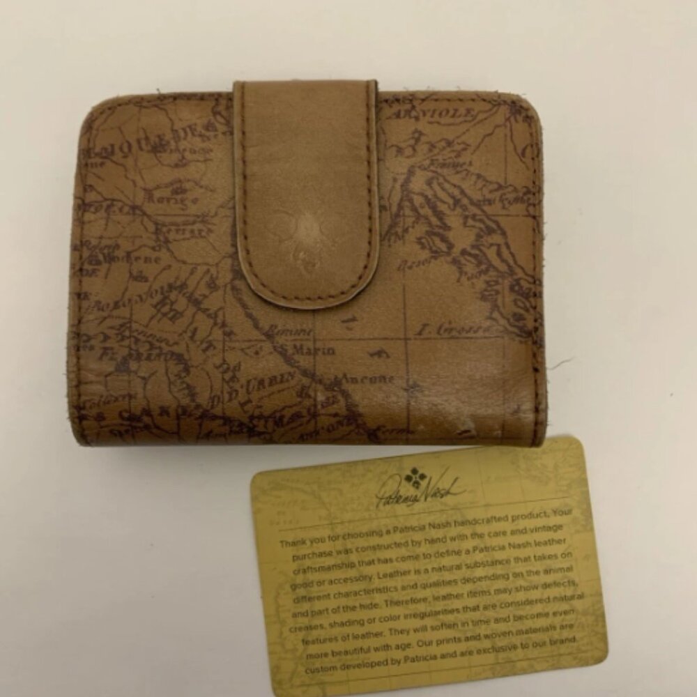 Awesome pre-owned Patricia Nash Iberia Signature Maps Wallet in Riot Rust